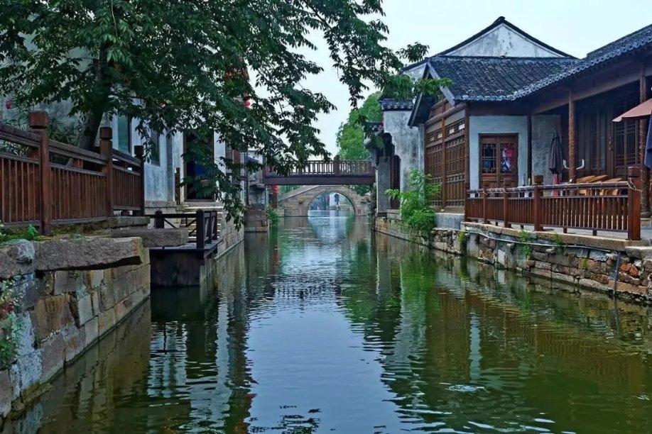 学习在家好还是在图书馆好？游戏画面