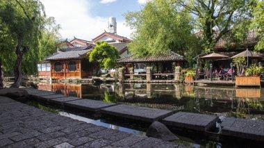 对骨骼、免疫力好的维生素 D，到底要吃到几岁？