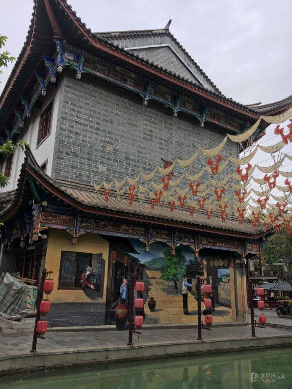 《少年的你》定档播出，除了演员之外这部电影还有哪些地方吸引人？游戏画面