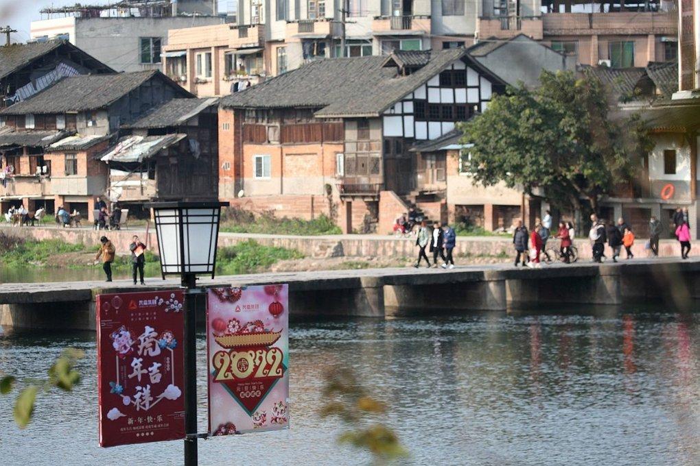 逃离无人大住宅